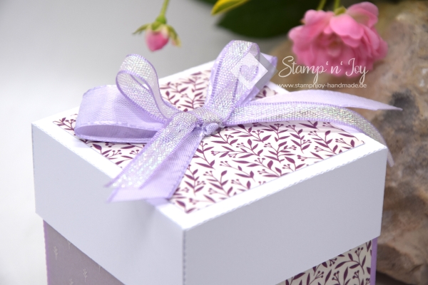 Explosionsbox Hochzeit ca. 7x7x7cm personalisierbar | Geldgeschenk | Zierschachtel | Motiv: floral | lavendel lila weiß | Art. Nr. 03020406